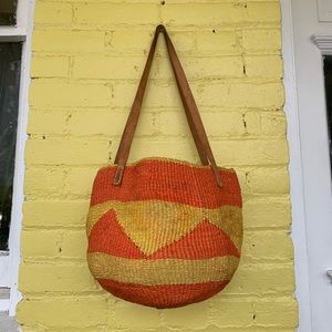 [Vintage] Straw Basket Bag w/ Leather Straps 🌾